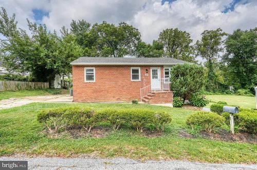 upper-level-5808 Meridale Rd, Catonsville, MD, 21228-1821 | Card Image