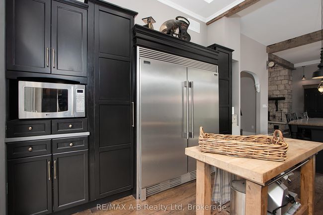 12096 Gale Rd, House other with 5 bedrooms, 4 bathrooms and 10 parking in Middlesex Centre ON | Image 15