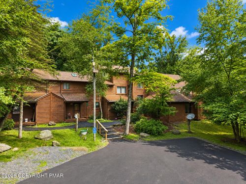 248 Sedburgh Ct, Bushkill, PA, 18324-8607 | Card Image