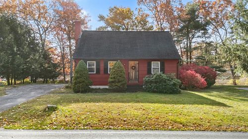 10 Friar Tuck Ln, Oxford, MA, 01540-2429 | Card Image