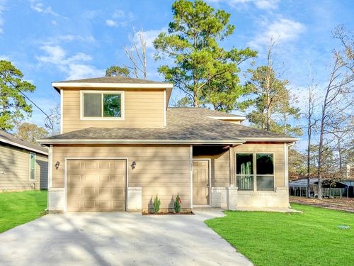 10471 Royal Adrian Dr, Conroe, TX, 77303-2716 | Card Image