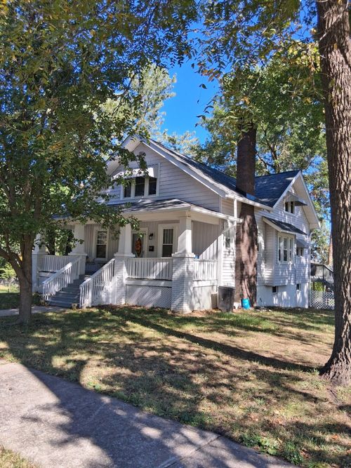 904 Woodlawn St, MEXICO, MO, 65265-3249 | Card Image
