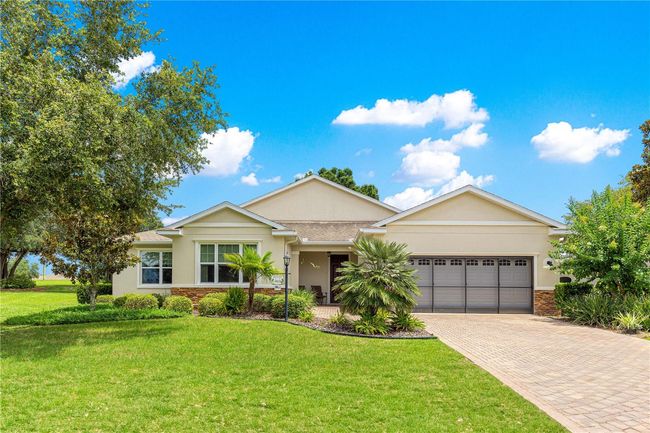 9925 Sw 95 Th Loop, House other with 3 bedrooms, 3 bathrooms and null parking in Ocala FL | Image 4