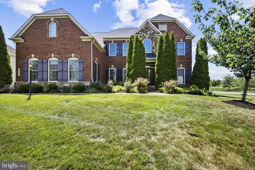 26727 Fair Hope Way, CHANTILLY, VA, 20152-4190 | Card Image