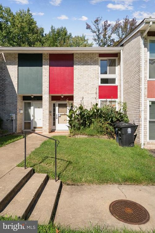 211c-8675 Seasons Way, LANHAM, MD, 20706-3821 | Card Image