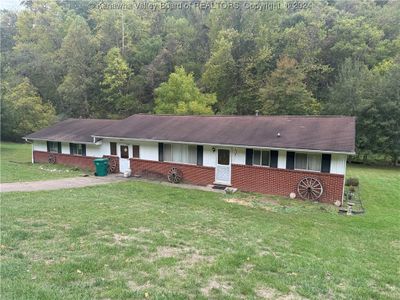 22 Carol Drive, House other with 3 bedrooms, 1 bathrooms and null parking in Hurricane WV | Image 1