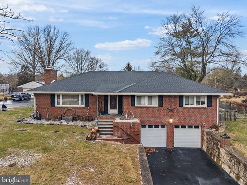 247 Washington Crossing Pe Rd, Titusville, NJ, 08560-1509 | Card Image