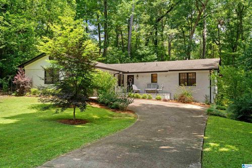 3641 Leslie Ann Rd, Vestavia, AL, 35243-4601 | Card Image