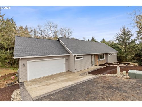 740 Monica Ct, Cannon Beach, OR, 97110-3261 | Card Image