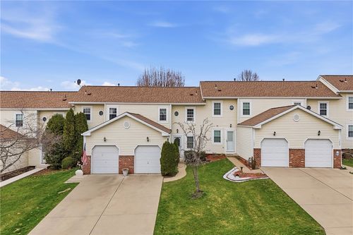 1406 Lexington Dr, Lawrence, PA, 15055-1036 | Card Image