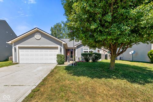 11274 N Sashing Way, Monrovia, IN, 46157-6110 | Card Image