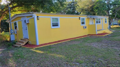 7690 Gordon Loop, BROOKSVILLE, FL, 34601-7047 | Card Image