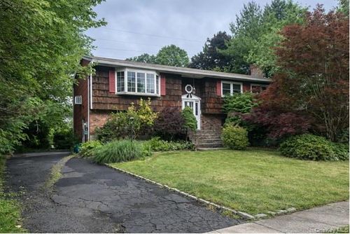 106 Rockland Lane, Ramapo, NY, 10977 | Card Image
