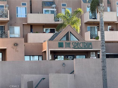 apt-414-450 E 4th St, Santa Ana, CA, 92701-4764 | Card Image