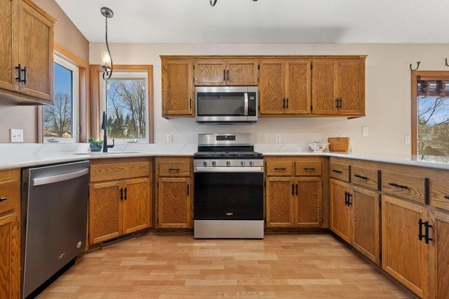 1284 Otter Ridge Rd, House other with 3 bedrooms, 3 bathrooms and null parking in White Bear Tp MN | Image 12
