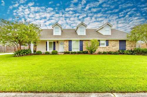 414 Rosella Dr, Thibodaux, LA, 70301-6938 | Card Image