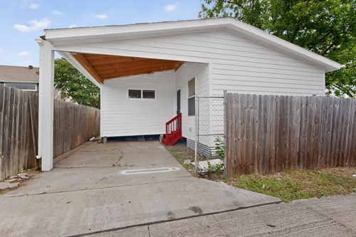 1305-A Nw 14th St, Grand Prairie, TX, 75050-3239 | Card Image