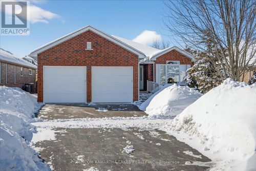 1643 Fair Avenue, Peterborough (Monaghan Ward 2), ON, K9K2R4 | Card Image