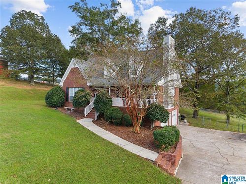 98 Greystone Dr, ONEONTA, AL, 35121-7082 | Card Image