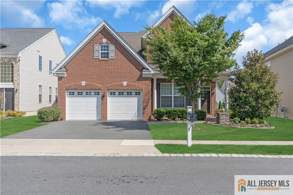 Dunwell Dr, Kendall Park, NJ 08824
