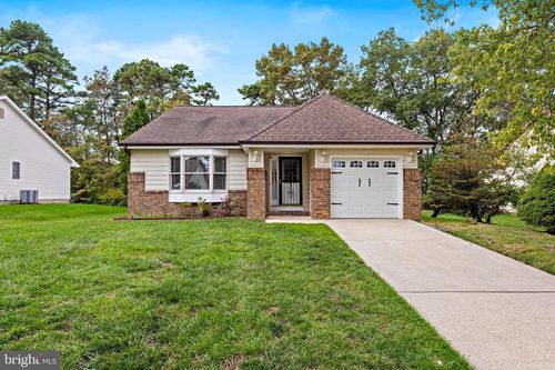 102 Ash Rd, Manahawkin, NJ, 08050-1547 | Card Image