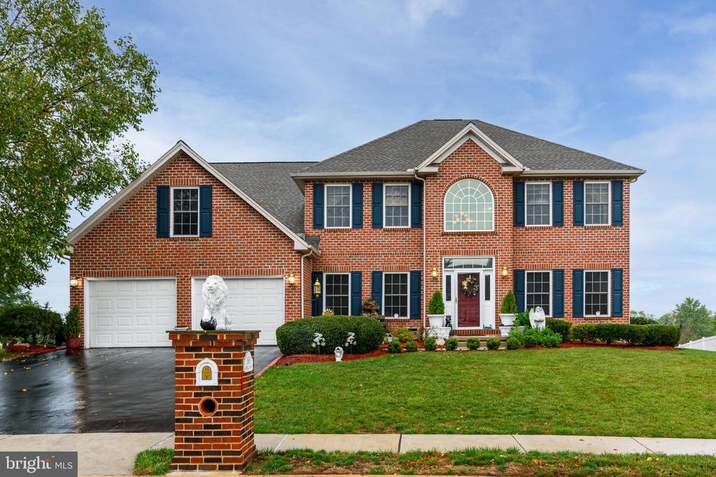 Glenleigh Dr, York, PA 17404