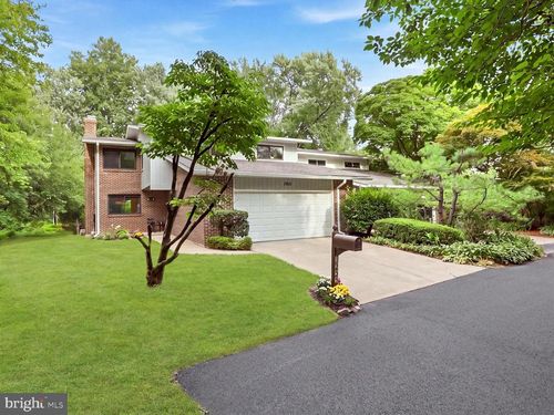 7211 Vistas Ln, Mclean, VA, 22101-5076 | Card Image