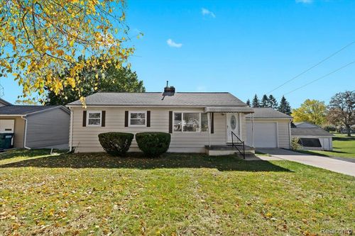 397 Pocahontas Trl, Oxford, MI, 48371-5077 | Card Image