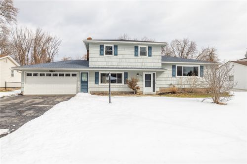 153 Kennedy Cir, Irondequoit, NY, 14609-1839 | Card Image