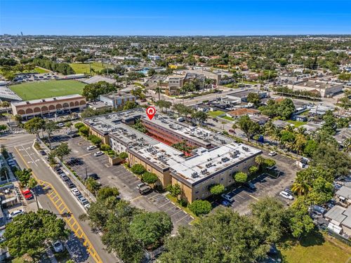 apt-204-4655 Palm Ave, Hialeah, FL, 33012-4045 | Card Image