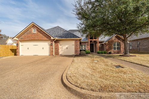 6526 Ashmore Ln, Tyler, TX, 75703-5896 | Card Image