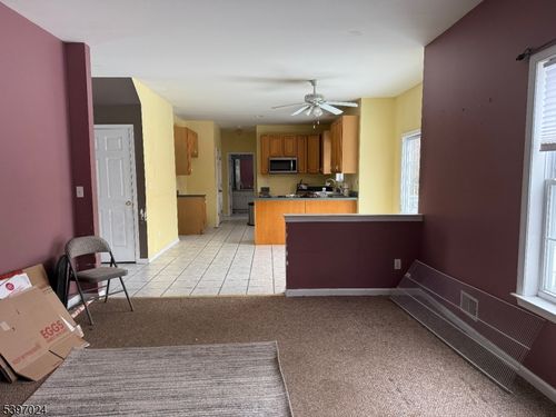 39 Canterbury Ln, Hackettstown, NJ, 07840-3439 | Card Image