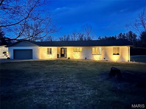 2100 Marine Rd, Highland, IL, 62249-3904 | Card Image