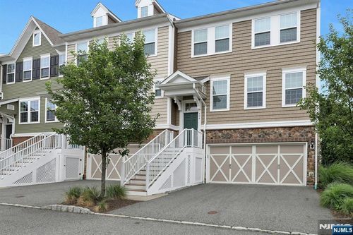 704 Cottonwood, Cresskill, NJ, 07626 | Card Image
