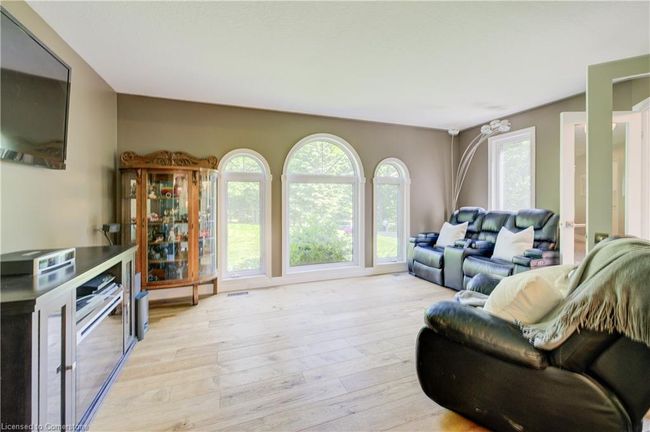 7664 Maltby Rd E, House other with 4 bedrooms, 3 bathrooms and 12 parking in Puslinch ON | Image 21