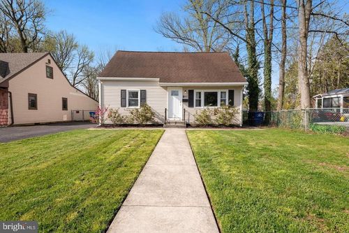 452 Elm Ave, Maple Shade, NJ, 08052-1843 | Card Image