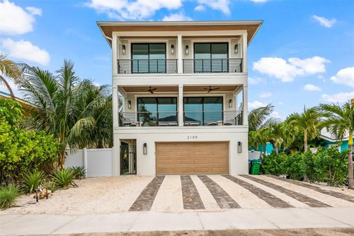 2109 Avenue C, BRADENTON BEACH, FL, 34217-2258 | Card Image