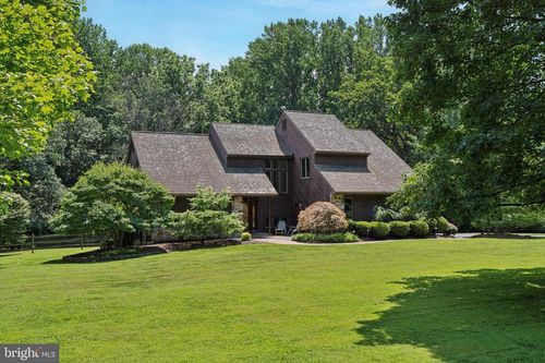 1076 Heartsease Dr, West Chester, PA, 19382-8156 | Card Image