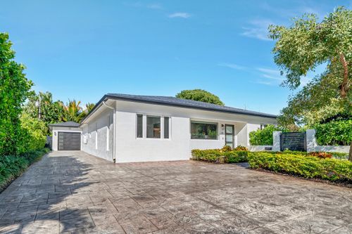 301 Pilgrim Rd, West Palm Beach, FL, 33405-3213 | Card Image