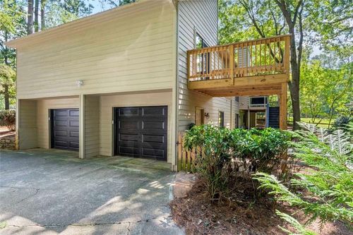5221 W Jones Bridge Rd, Peachtree Corners, GA, 30092-1685 | Card Image
