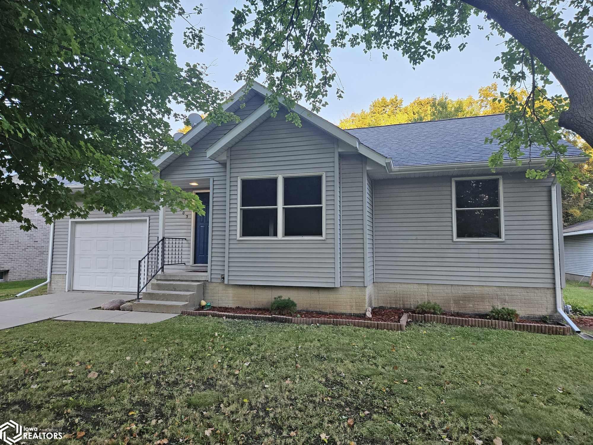 Wood St, Webster City, IA 50595
