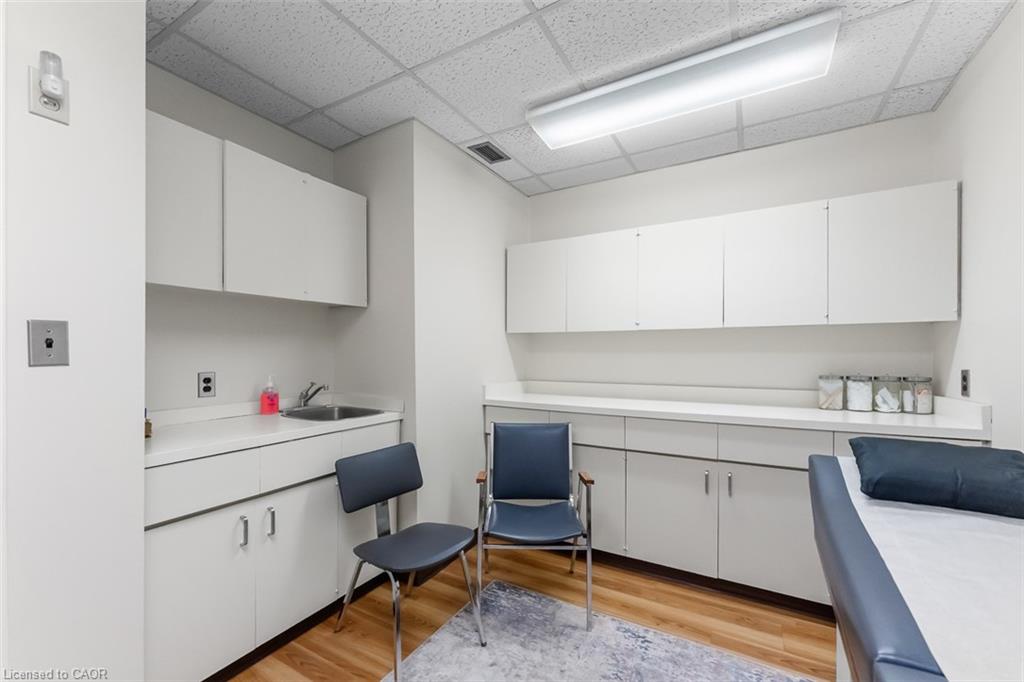 Commercial Sale in Niagara Falls 5