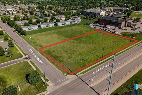 6401 S Cliff Ave Avenue, Sioux Falls, SD, 57108 | Card Image