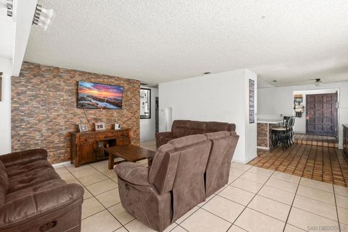 1650 Sycamore Dr, Chula Vista, CA, 91911-5940 | Card Image