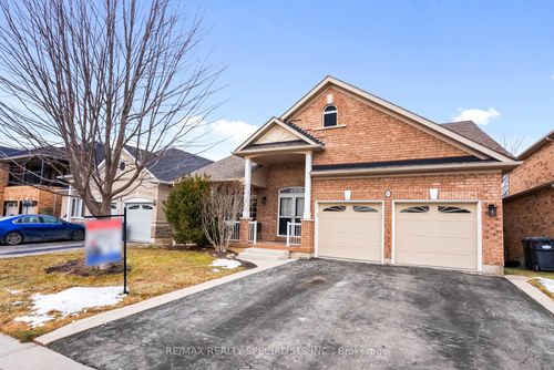 19 Dovergreen Dr, Brampton, ON, L7A2M9 | Card Image