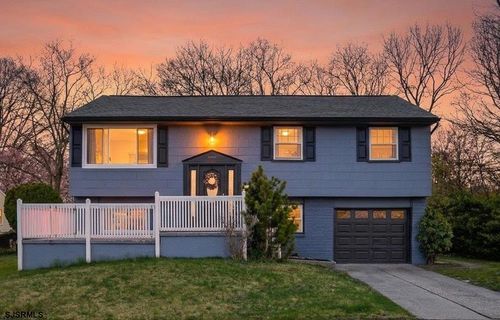 7 Cooper Dr, Somers Point, NJ, 08244-1607 | Card Image