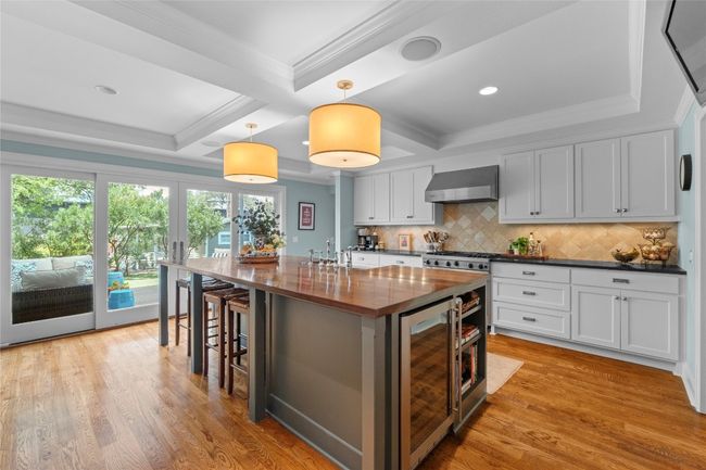 1704 W 34 Th St, House other with 3 bedrooms, 3 bathrooms and 3 parking in Austin TX | Image 5