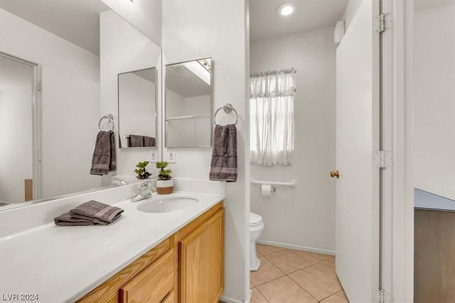 5017 Ropers Rock Ct, House other with 3 bedrooms, 2 bathrooms and null parking in Las Vegas NV | Image 16