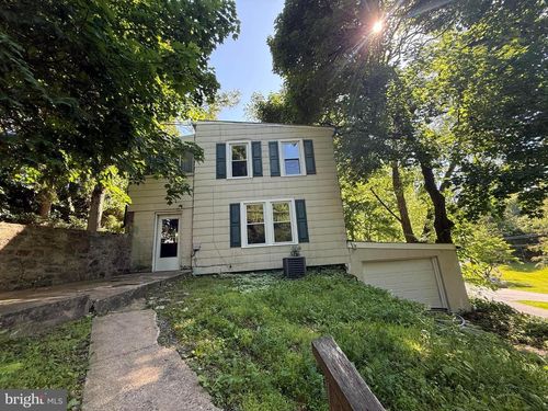 108 Poplar Rd, Fleetwood, PA, 19522-8932 | Card Image
