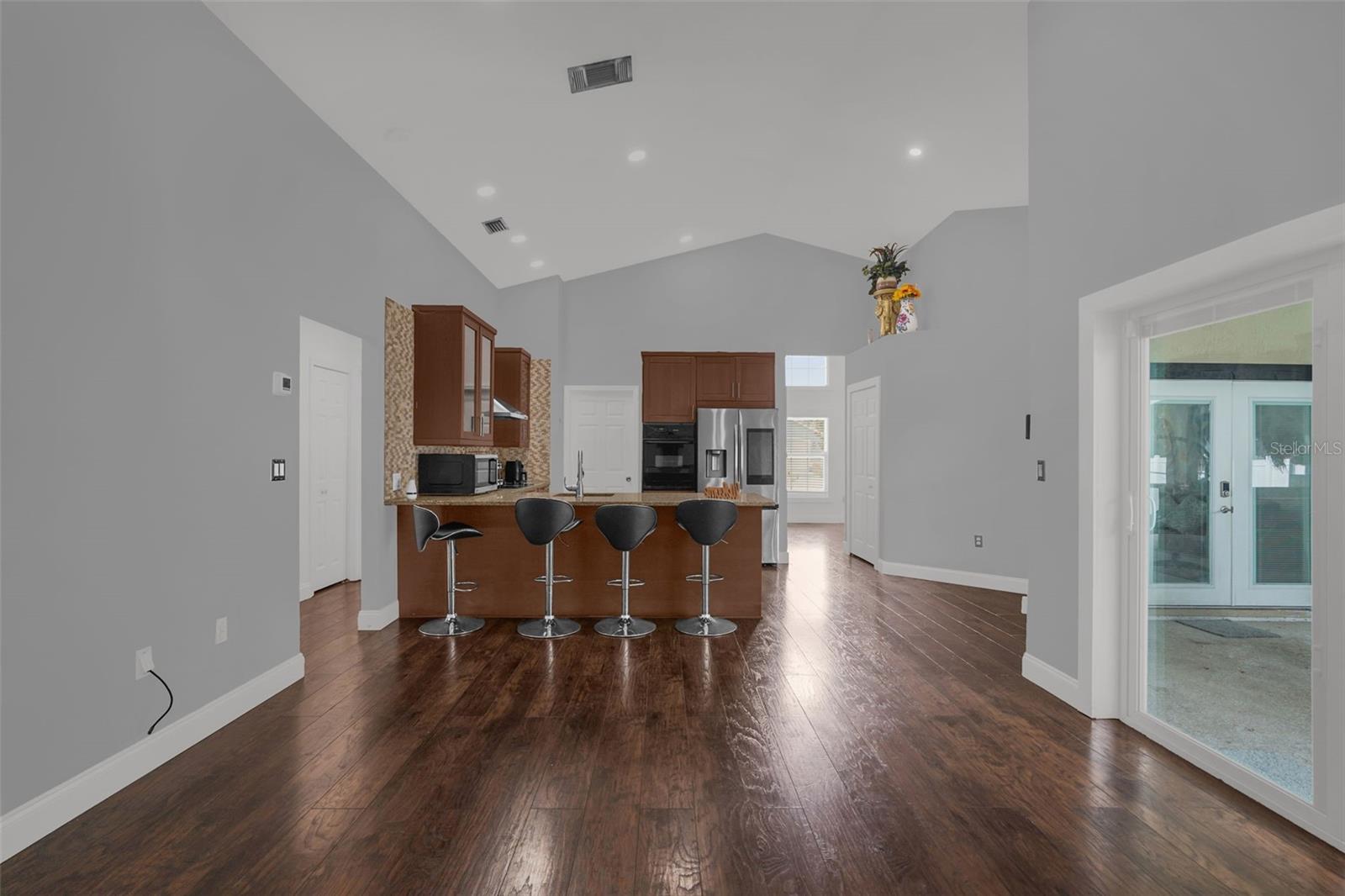 Residential in DAVENPORT 5